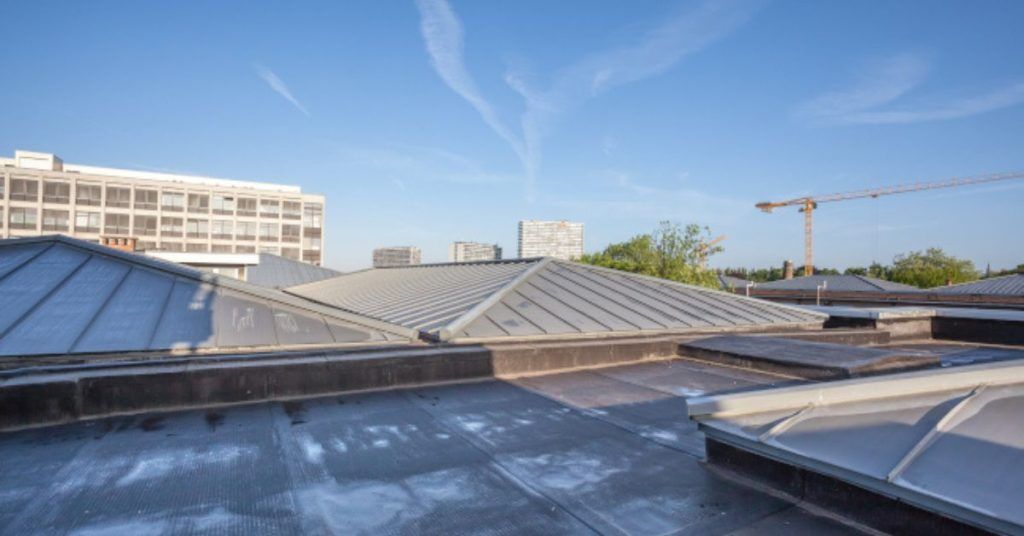 Flat Roof Vs Sloped Roof: What's The Major Difference?